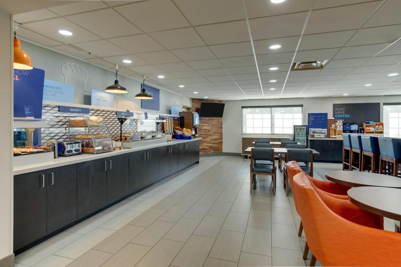 Holiday Inn Express I-95 Capitol Beltway - Largo By Ihg Екстер'єр фото